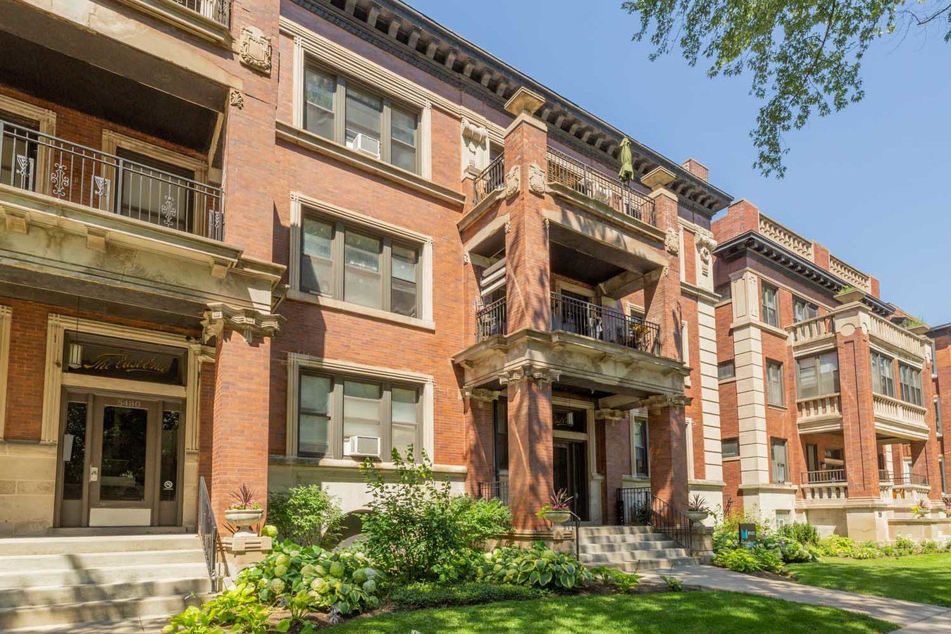 54745480 S Hyde Park Boulevard Apartments Chicago, IL