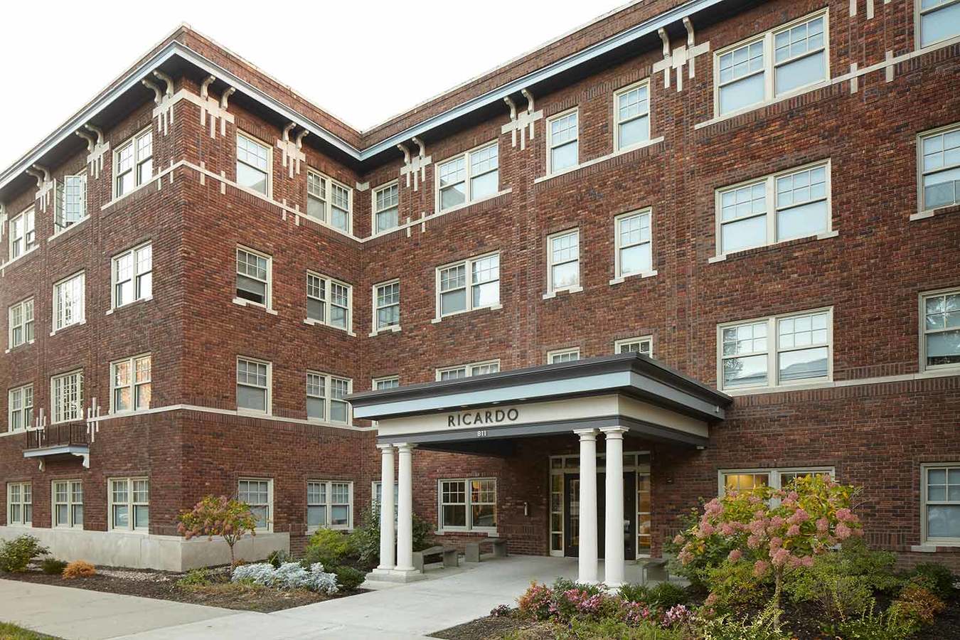 Ricardo Apartments 811 E Armour Boulevard Kansas City, MO