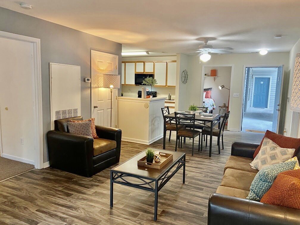 Latitude 49 Apartments Charlotte, NC