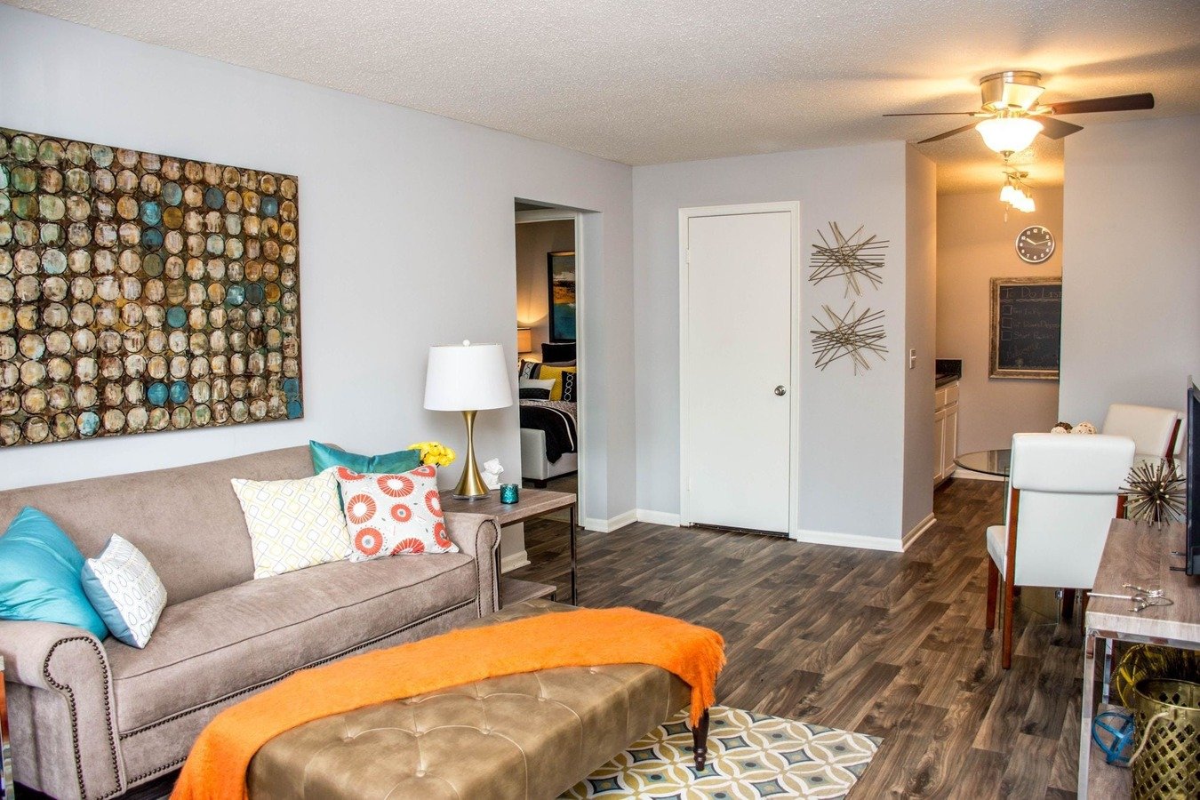 Jefferson on the Lake Apartments Olathe, KS Rentable