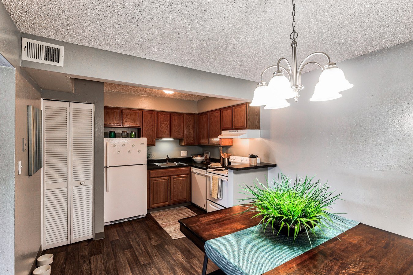 Concord Square Apartments Kansas City, KS Rentable