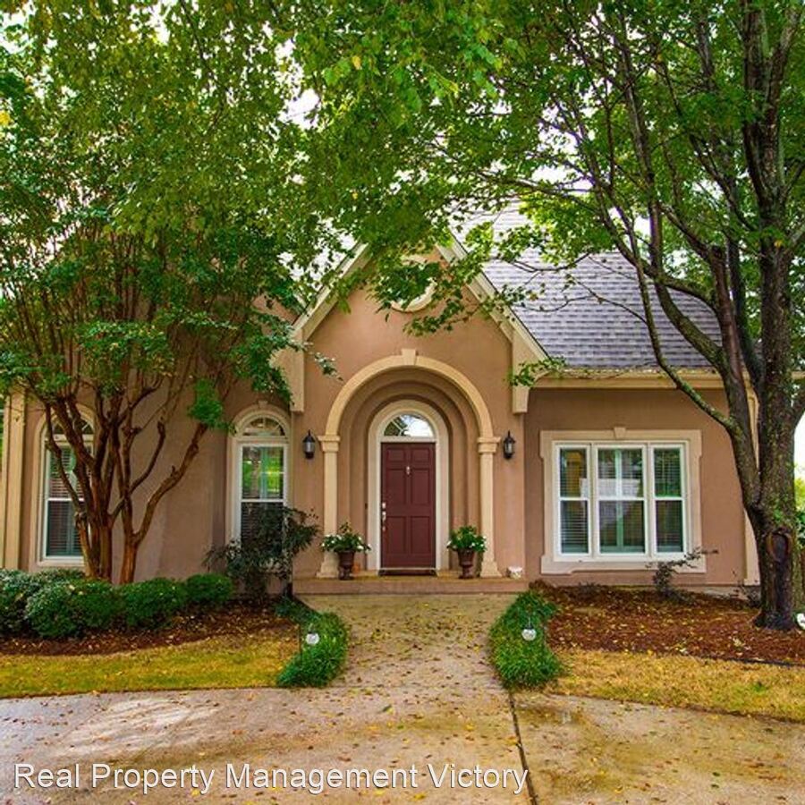 1120 Shades Crest Rd Hoover, AL House for Rent Rentable