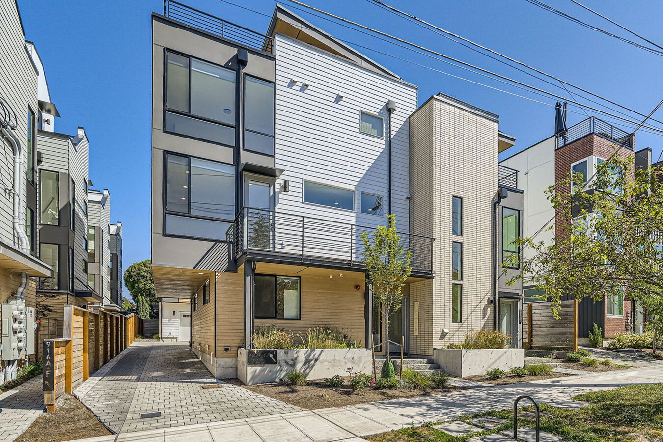 Beautiful Ballard Townhome With Rooftop Deck! Apartments Seattle, WA