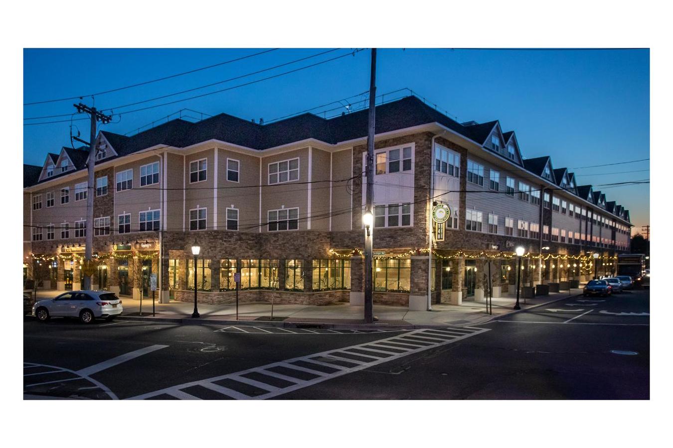 Fairfield Metro At Farmingdale Village Apartments Farmingdale, NY