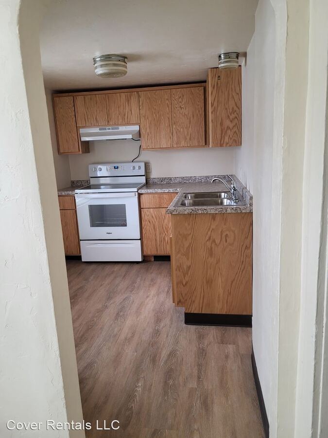 207 Irwin Green Bay, WI Apartment for Rent Rentable