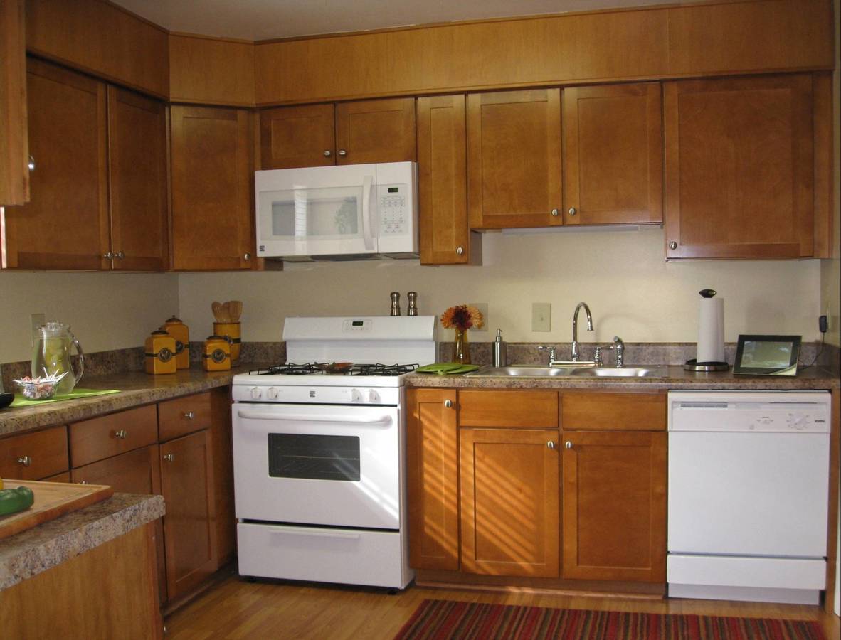 Crown Point Apartments 5371 Wyngate Drive Norfolk, VA