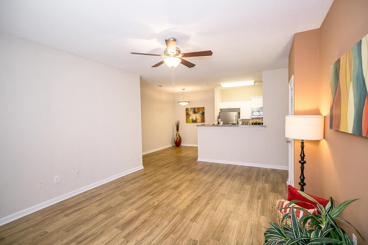 Pine Lake Apartments Palm Coast, FL Rentable