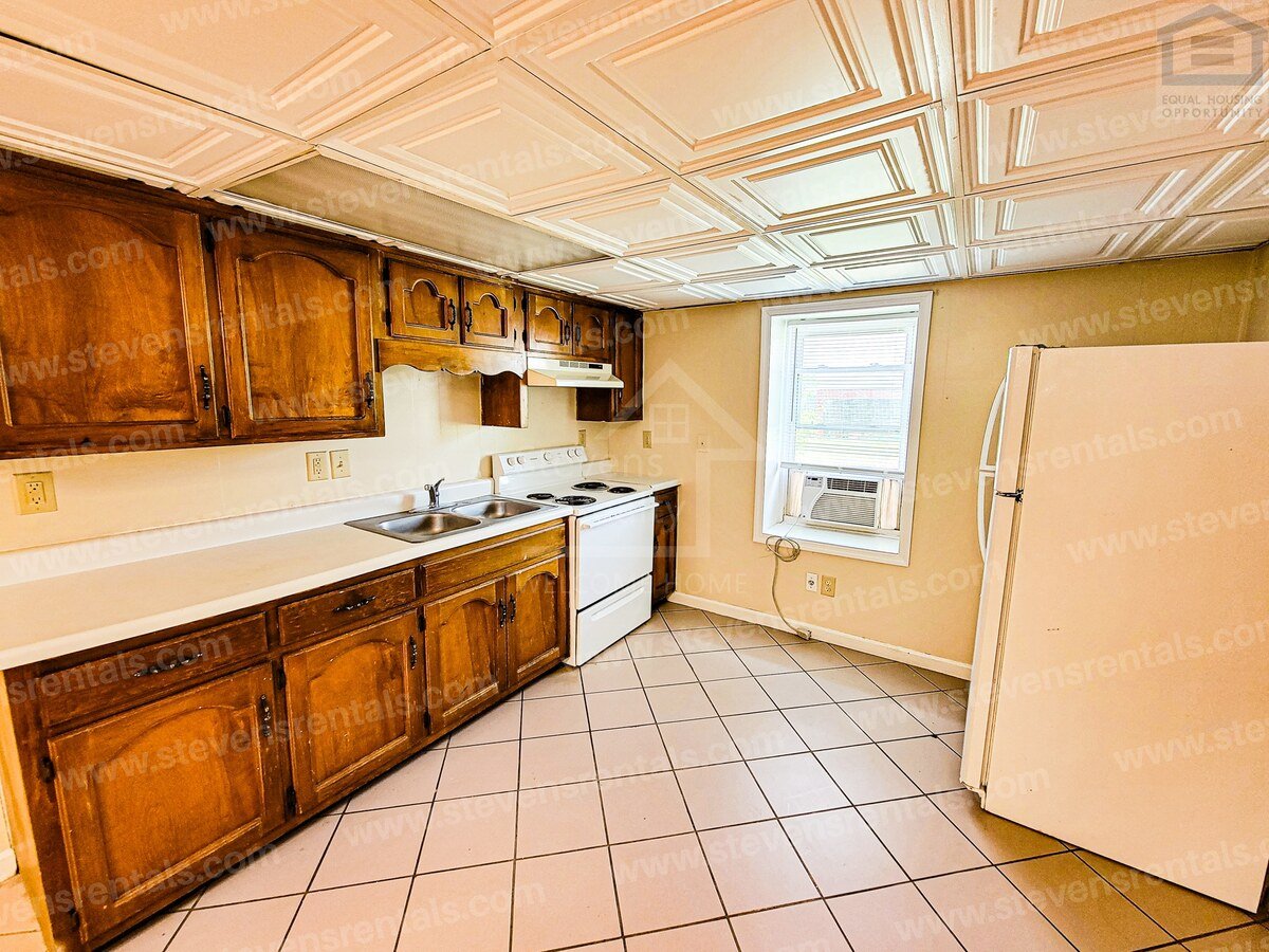 1827 W Broad St Cookeville, TN Apartment for Rent Rentable