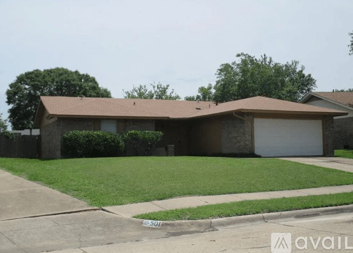 503 Michael Dr Grand Prairie, TX Apartment for Rent