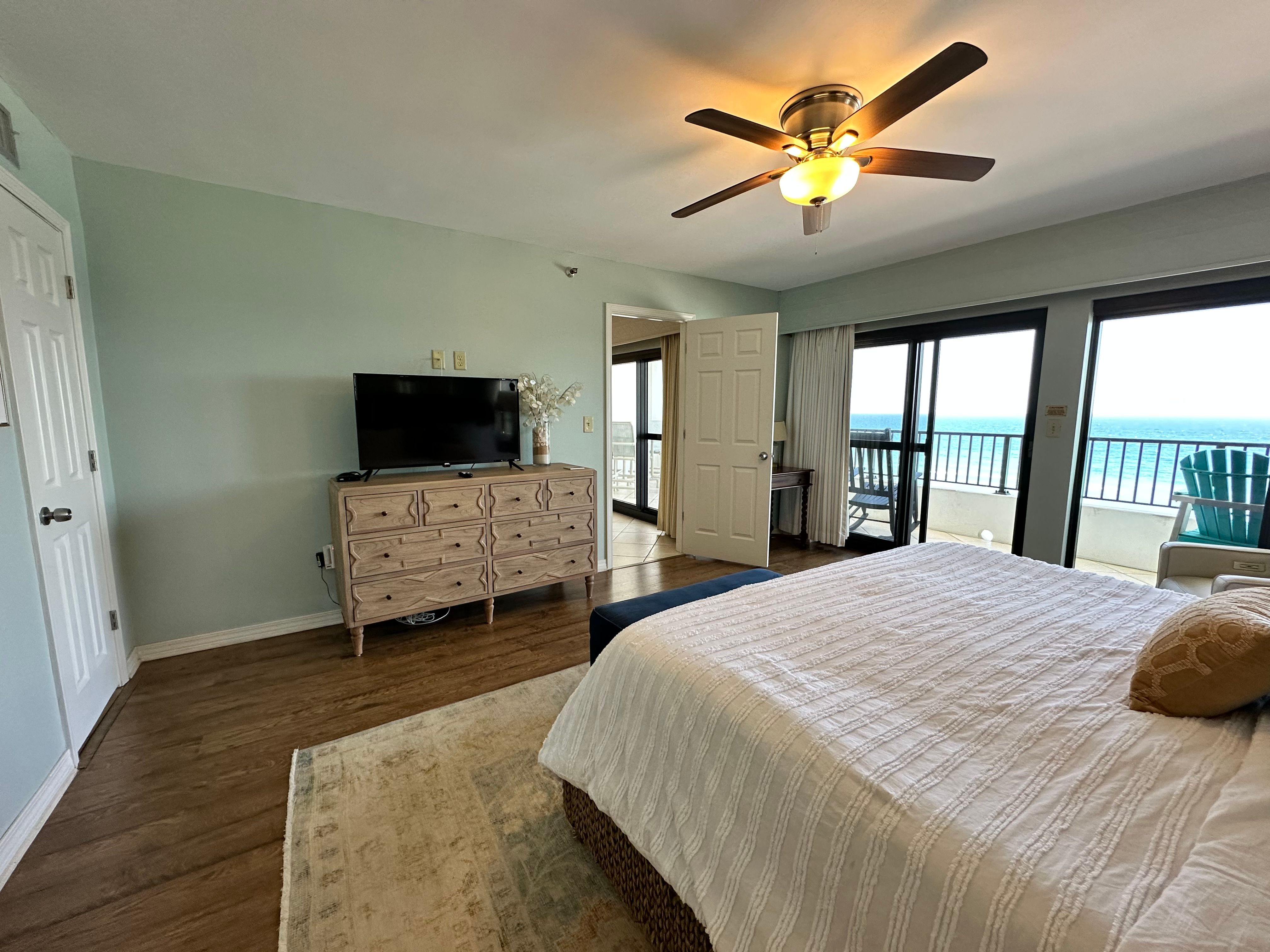 Breakers East 903 Your Assistant at the Beach