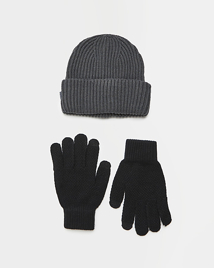 Grey beanie and gloves set River Island