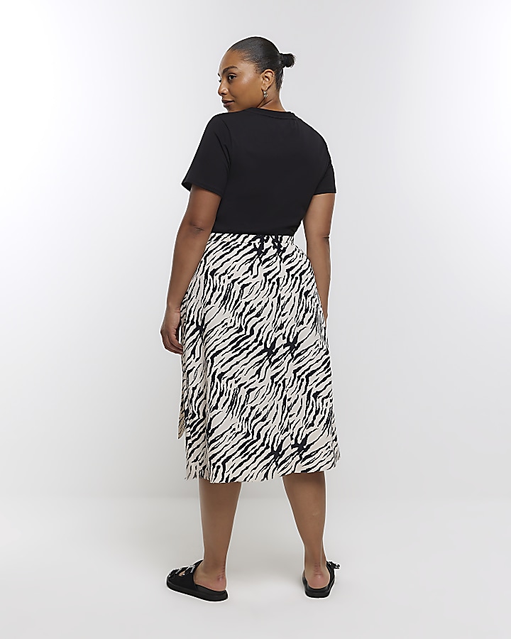 Plus black animal print tshirt midi dress River Island