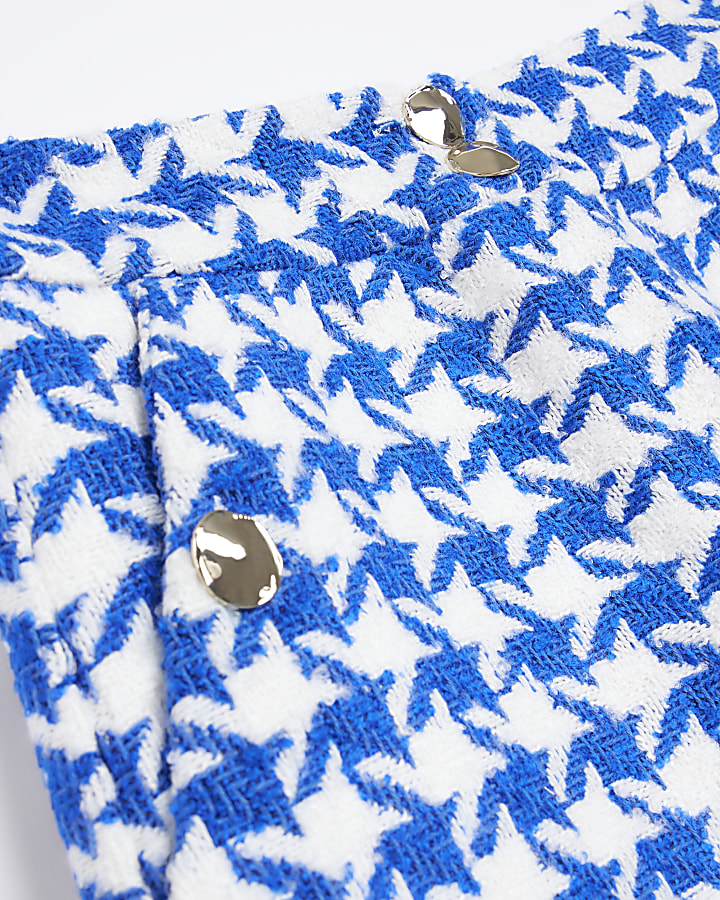 Petite blue boucle dogtooth shorts River Island