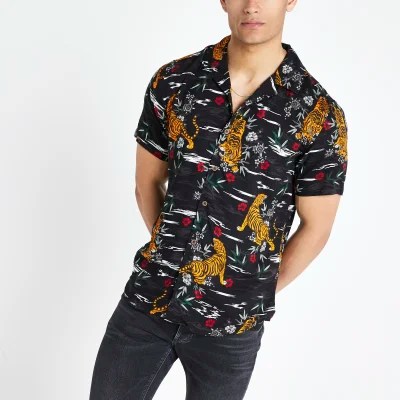 Only & Sons black tiger print shirt Short Sleeve Shirts Shirts men