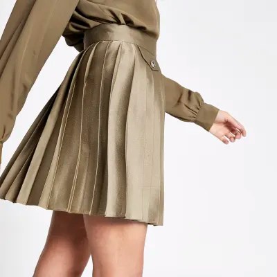 Khaki pleated mini skirt River Island