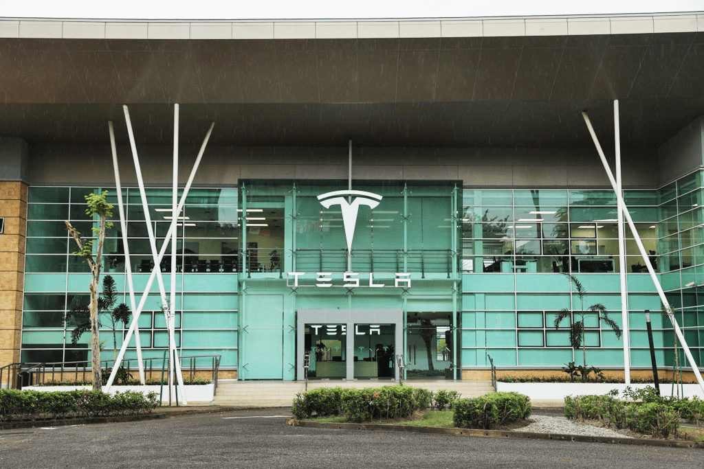 Tesla Just Opened Their New Center In Cyberjaya! Here's All You Need To