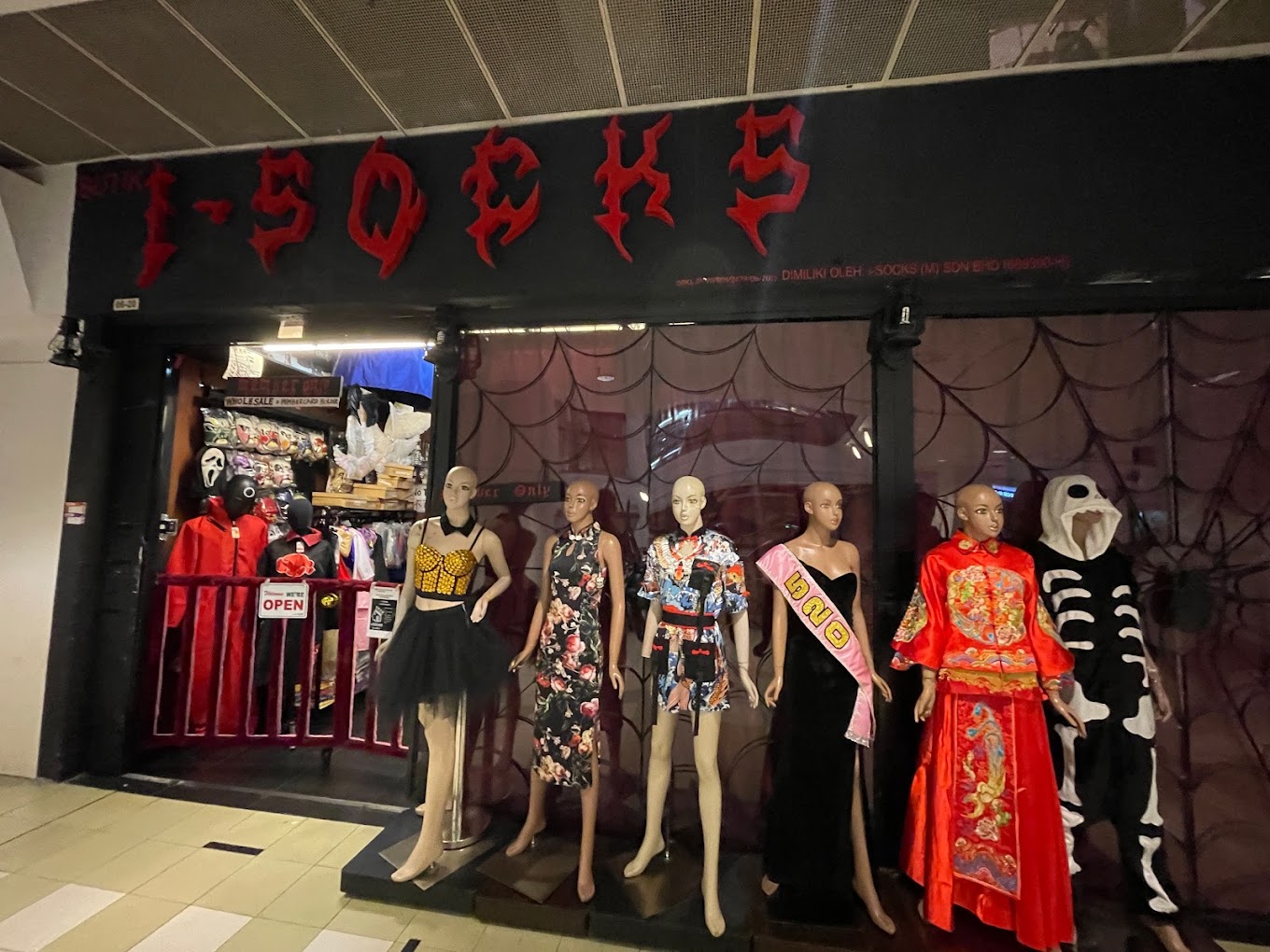 8 Places To Get Halloween Costumes In Malaysia