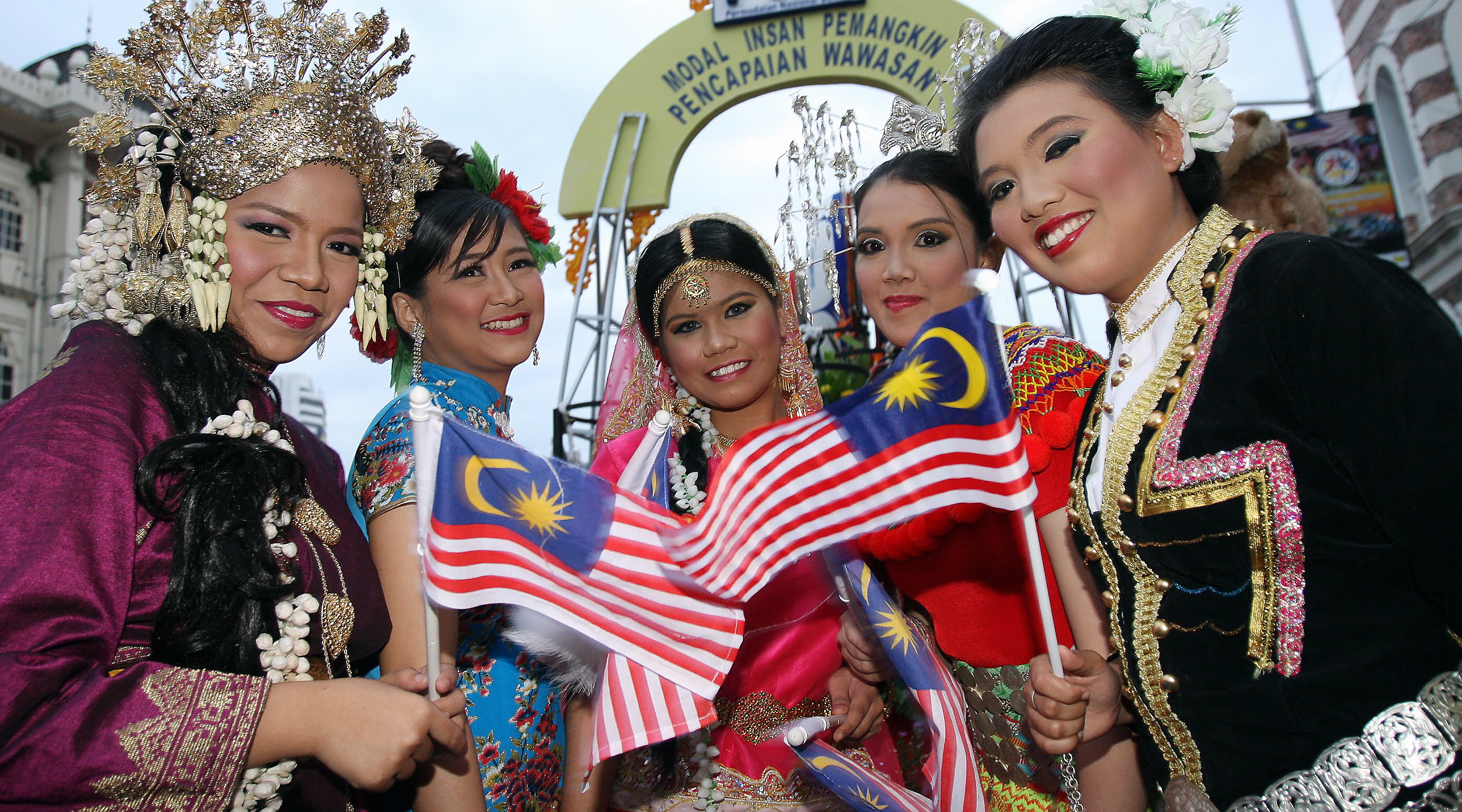 Malaysia's English Proficiency Is Ranked 2nd In Asia, This Survey Says