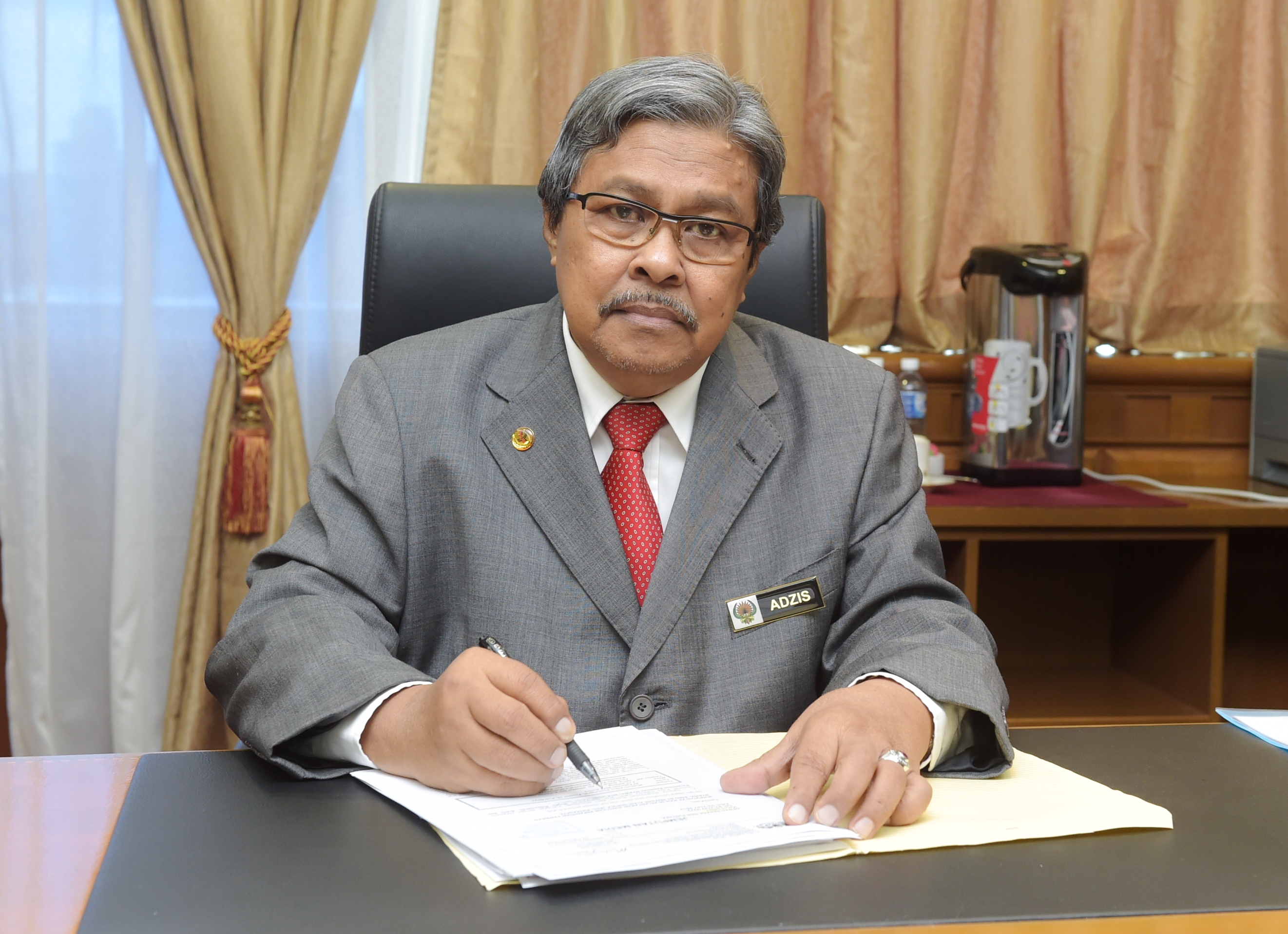 Putrajaya May Impose Up To RM1,000 Fine For "Broken