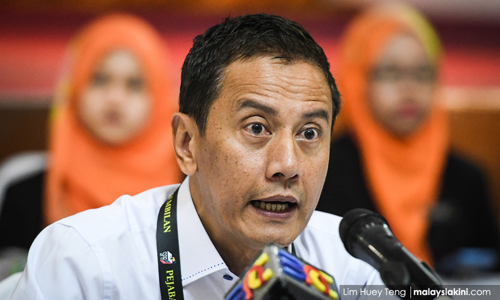 EC Chairman "Politicians Who Campaign During Work Hours