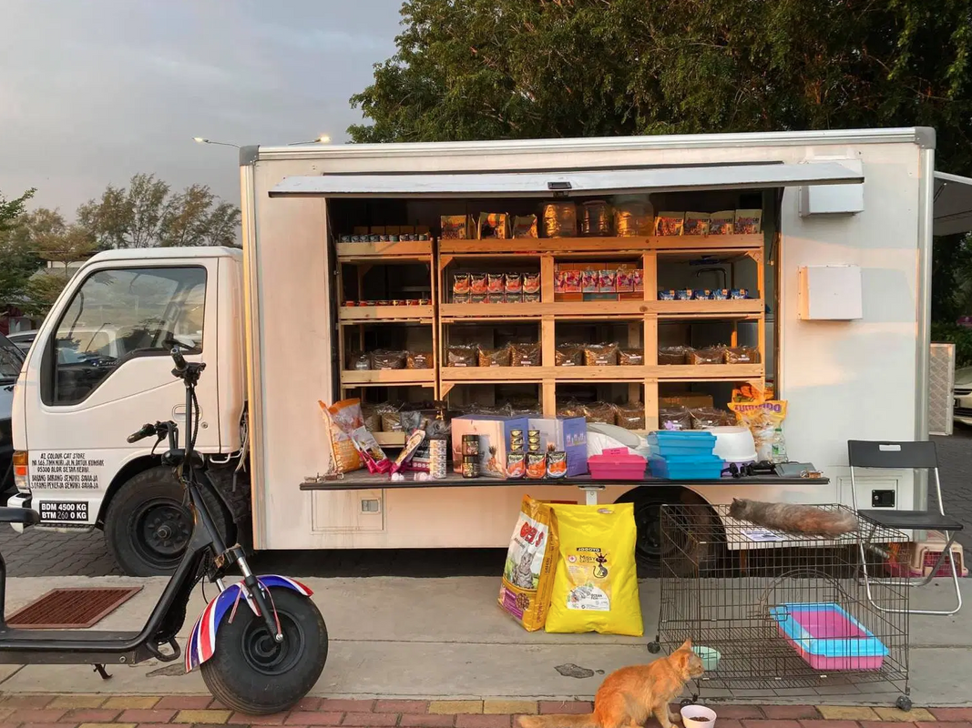 This Nurse Drives Around Alor Setar In A Revamped Truck Providing Pet