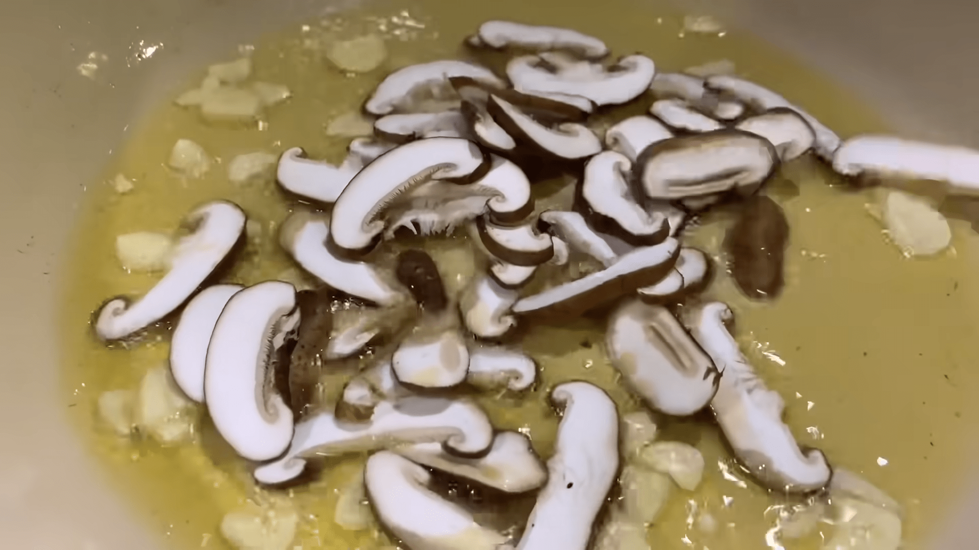 MAGGI Goreng Carbonara By Sheila Rusly Ini Memang Sedap