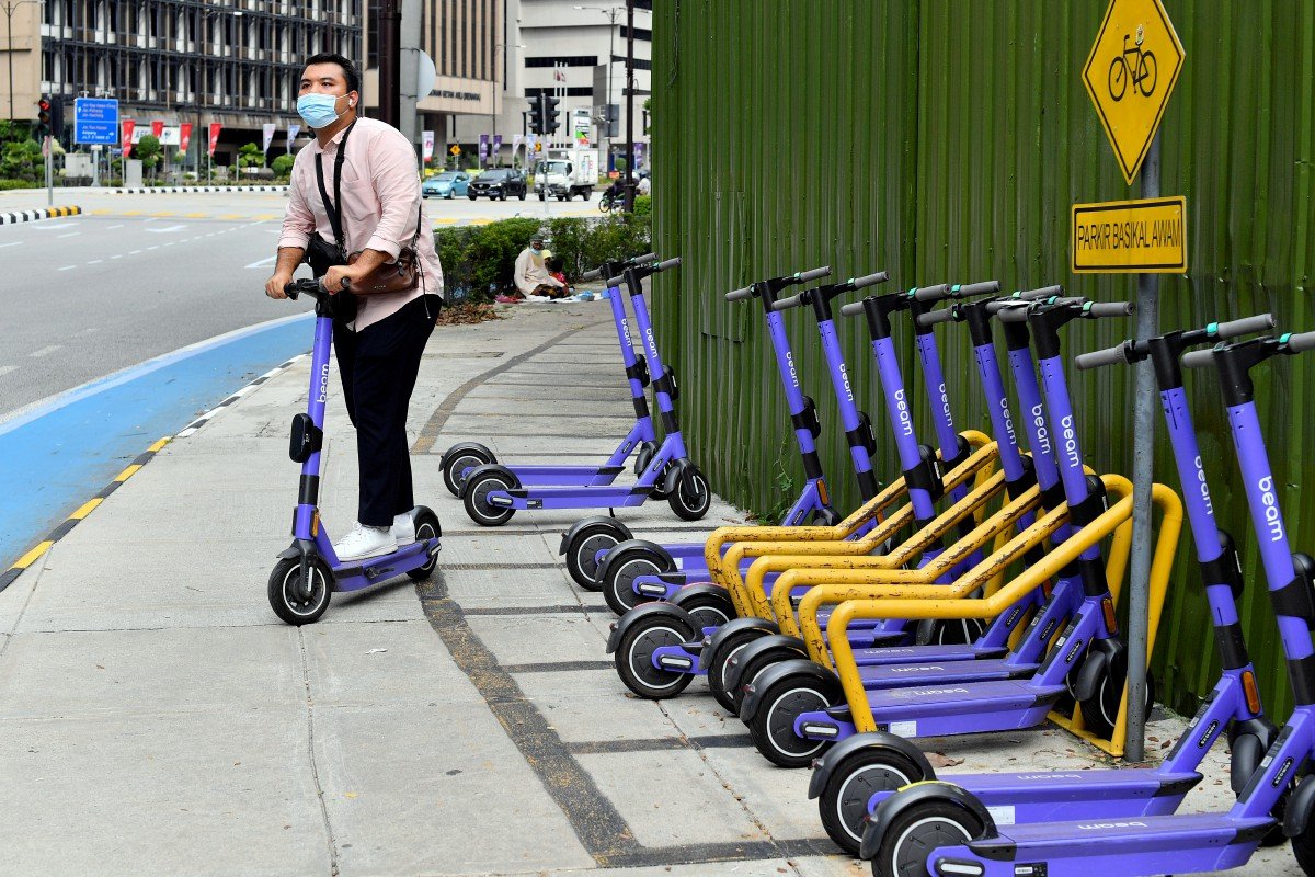 Kuatkuasa Larangan 'Skuter Elektrik' Berada Di Atas Jalan