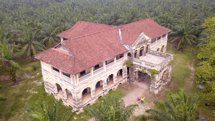 Unsolved Murder & A Mysterious Fire The Dark Story Behind An Abandoned