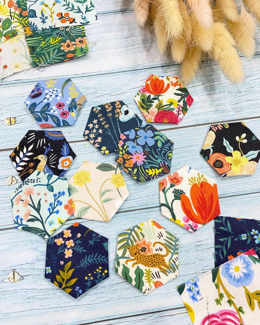 16 Online Arts & Crafts Stores In Malaysia To Stock Up On Supplies For