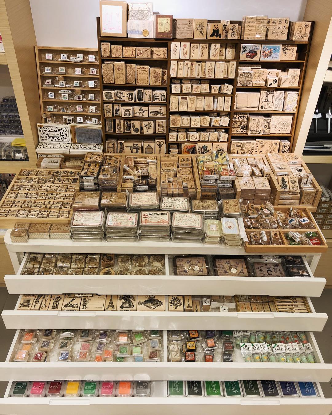 16 Online Arts & Crafts Stores In Malaysia To Stock Up On Supplies For