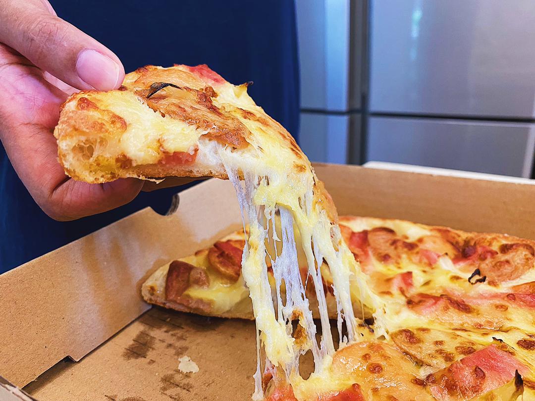 Pizza Hut Has An AllNew Sourdough Crust That's Light, Airy, And Super