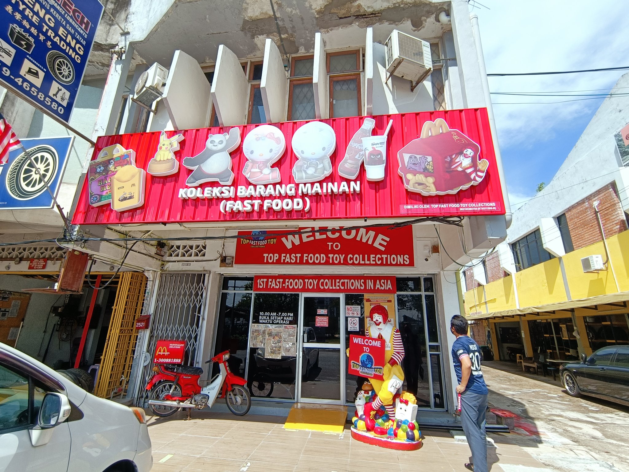 This Alor Setar Fast Food Museum Has 70,000 Collectibles Like McD's 1st