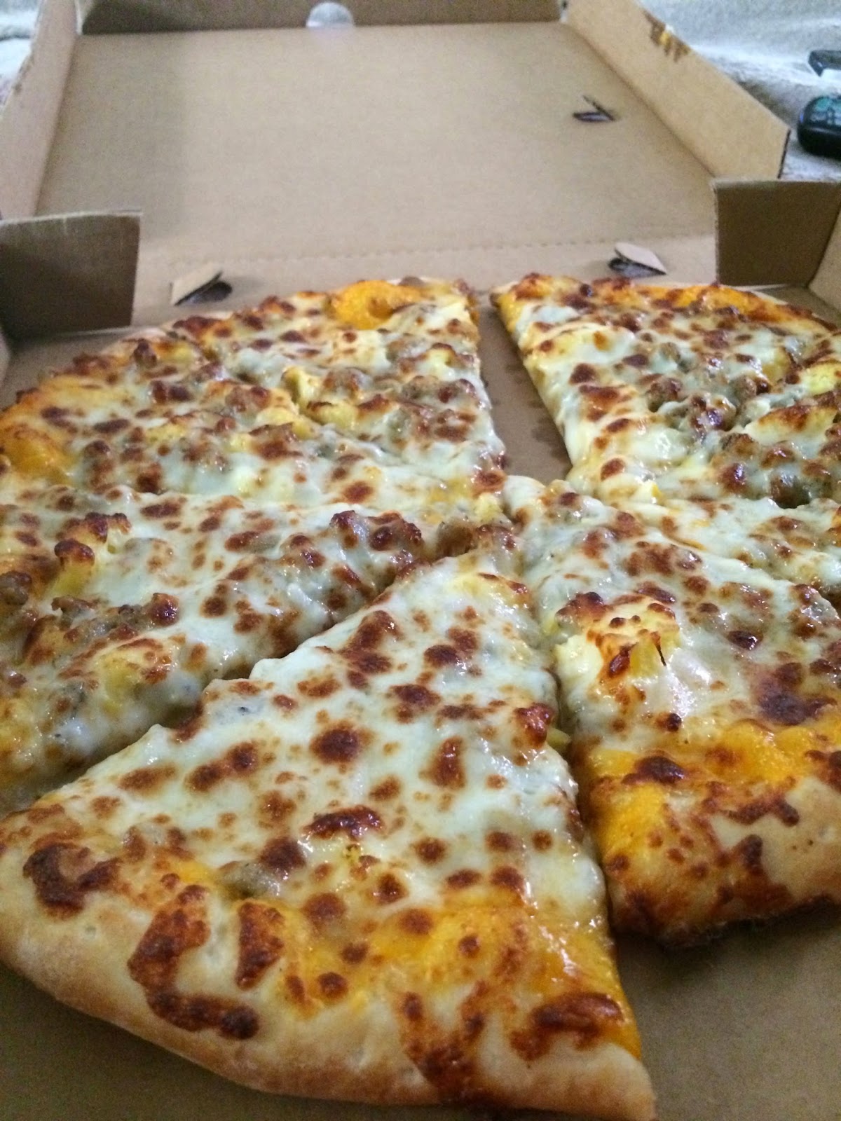 Beef Pizza from Casey&#039;s Nurtrition &amp; Price