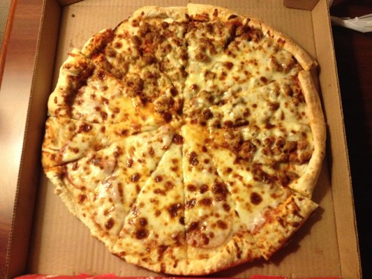 Canadian Bacon Pizza from Casey&#039;s Nurtrition &amp; Price