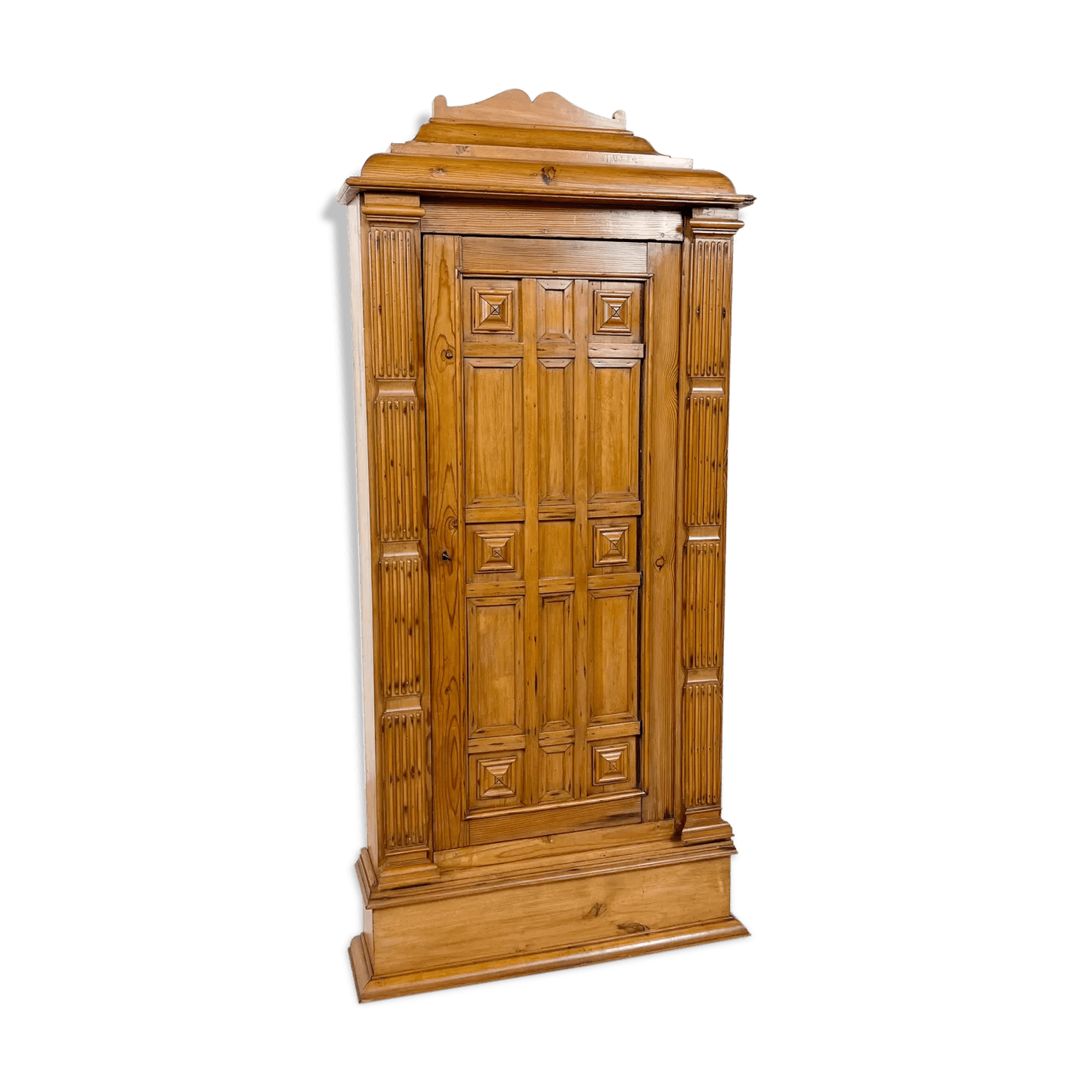 Armoire murale peu profonde en chêne antique. Selency