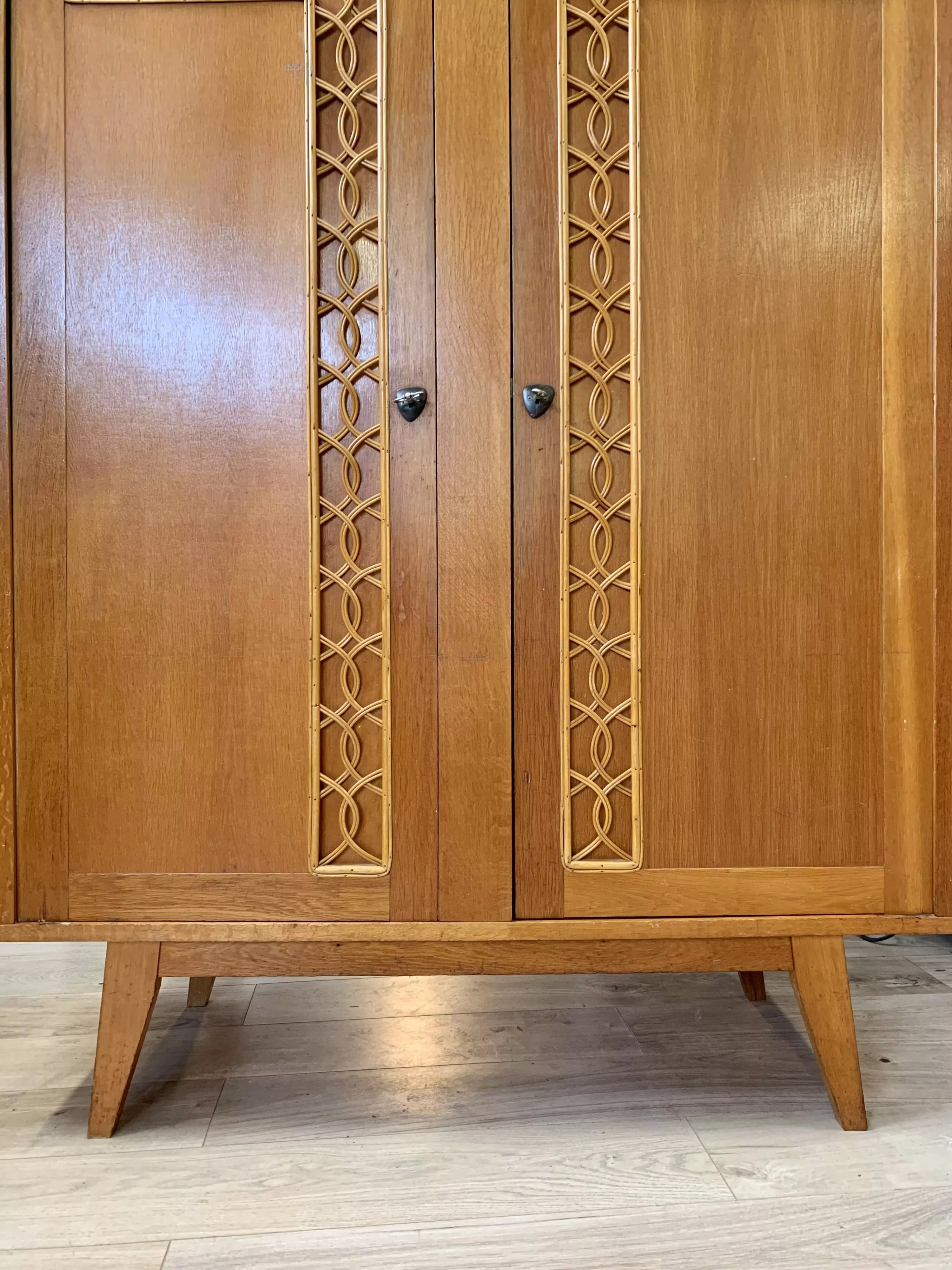 Armoire vintage bois et rotin Selency