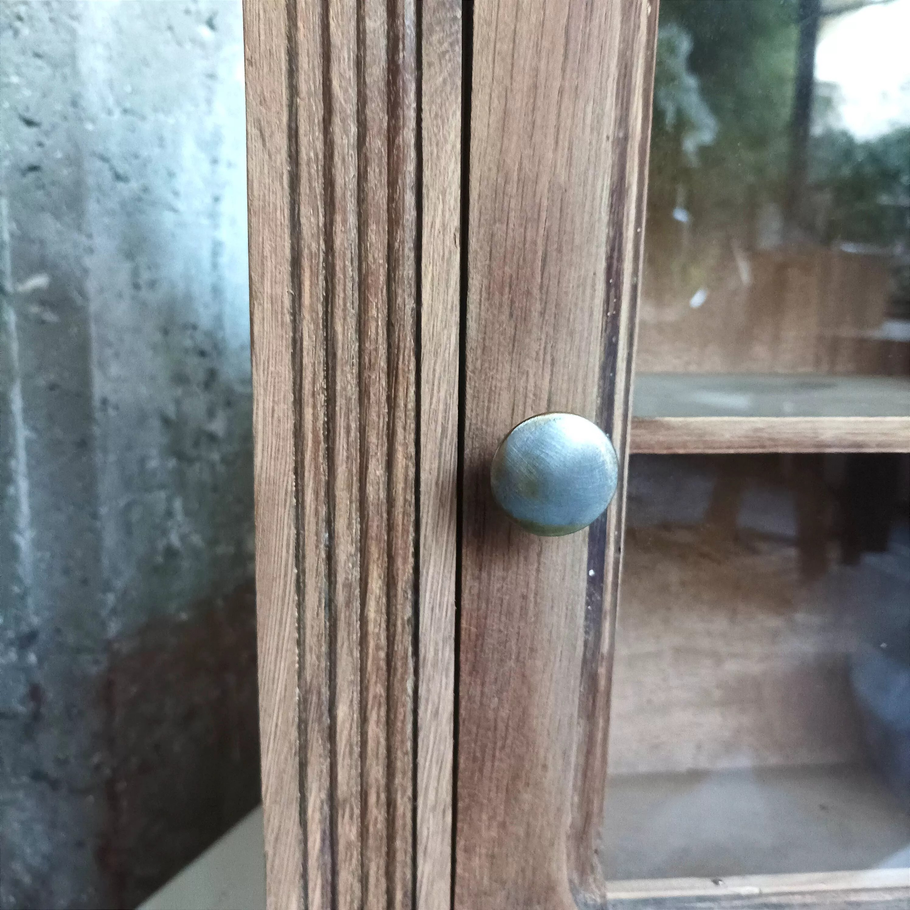 Armoire murale vitrée ancienne Selency