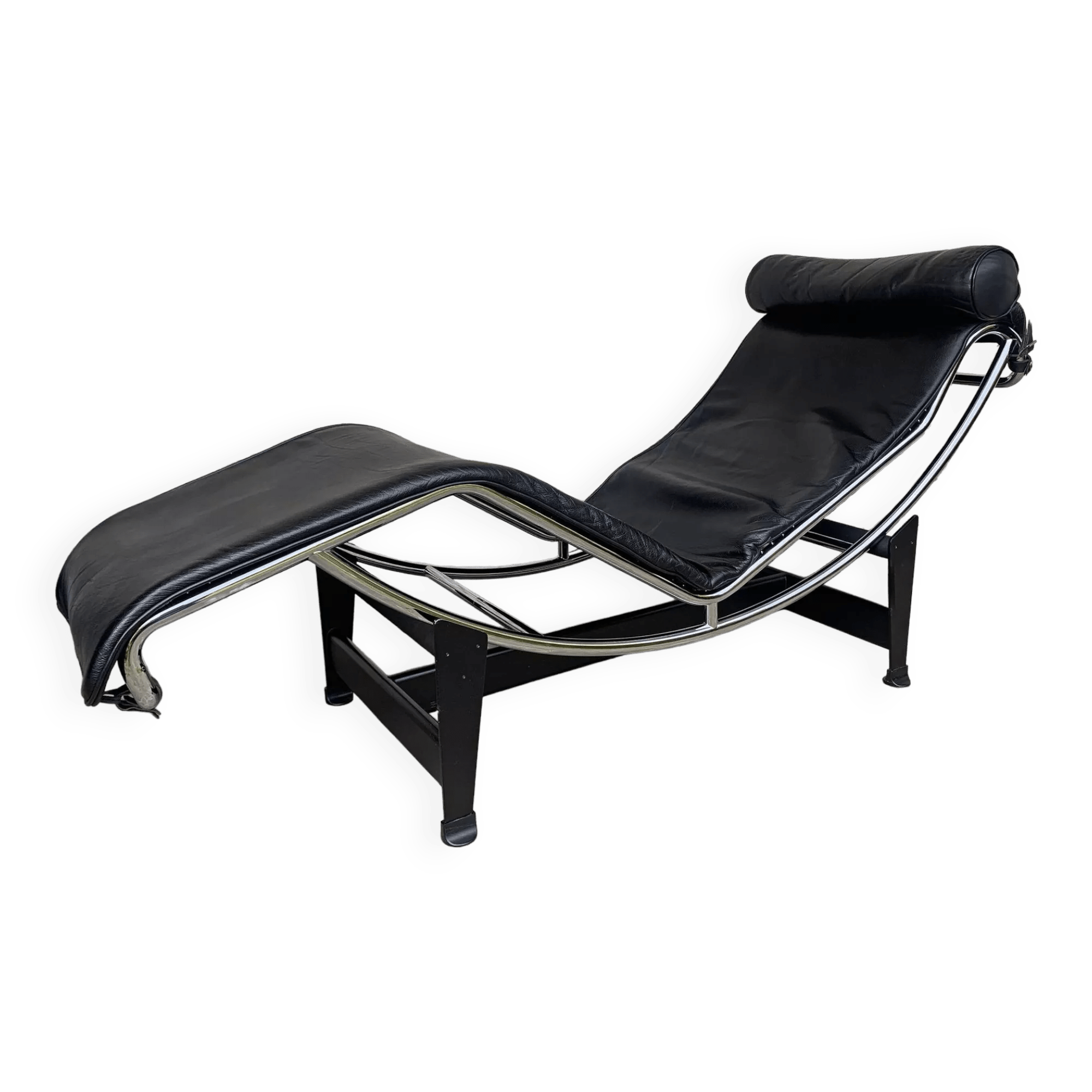 Chaise longue LC4 Cassina Vintage Cuir noir, Perriand, Le Corbusier et Jeanneret Selency