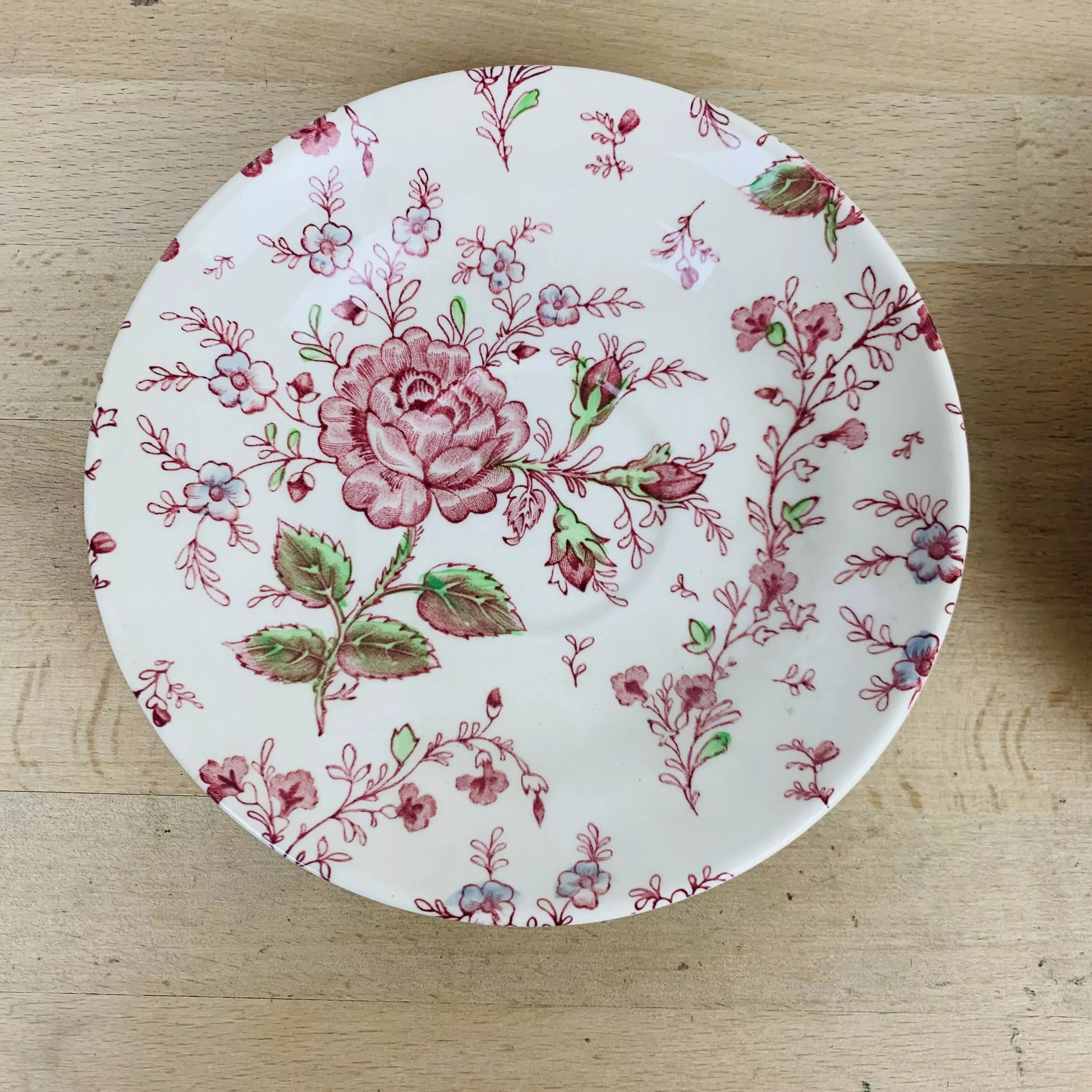 2 assiettes creuses Rose Chintz par Johnson Brothers Selency