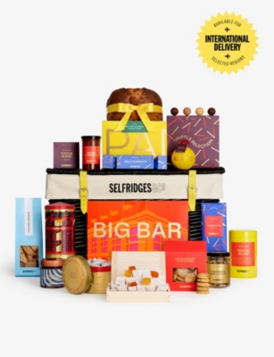 SELFRIDGES SELECTION The Family Festive hamper 16 items included