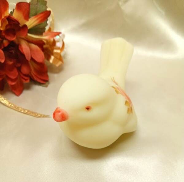 eBlueJay 3444 Fenton Roses on Custard Small Bird