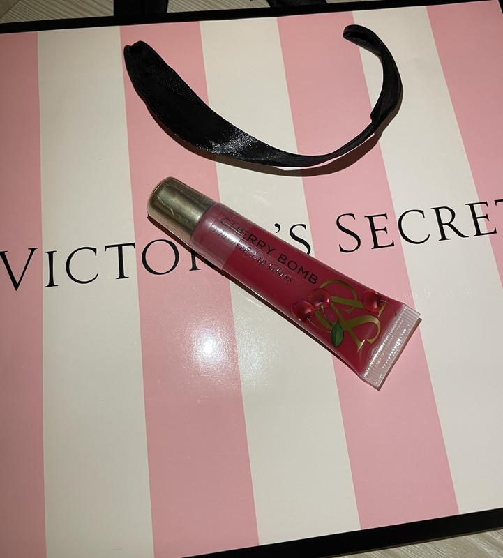 Блиск для губ cherry bomb victoria's secret — цена 300 грн в каталоге