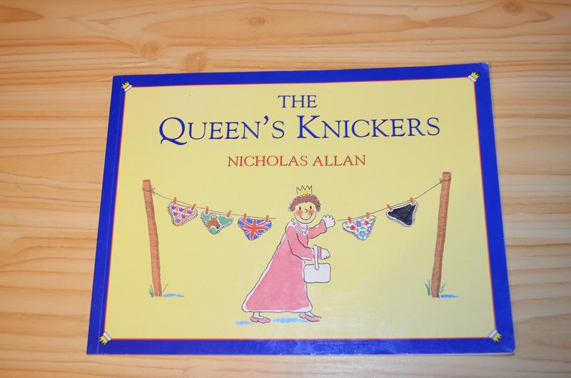 The queens knickers, детская книга на английском — цена 69 грн в