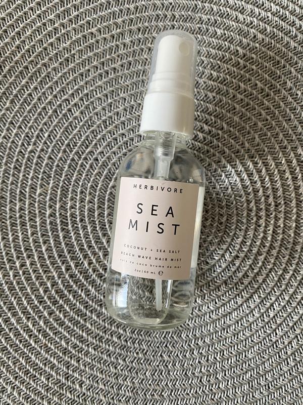 Спрей для волосся sea mist herbivore — цена 230 грн в каталоге Спреи