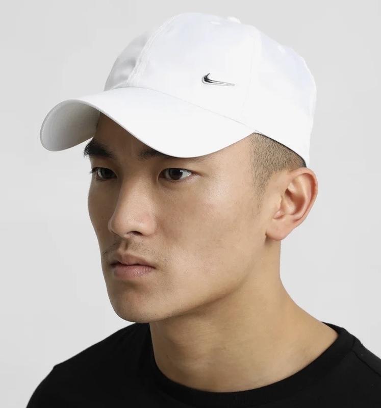 Бейсболка nike cap metal swoosh — цена 570 грн в каталоге Бейсболки
