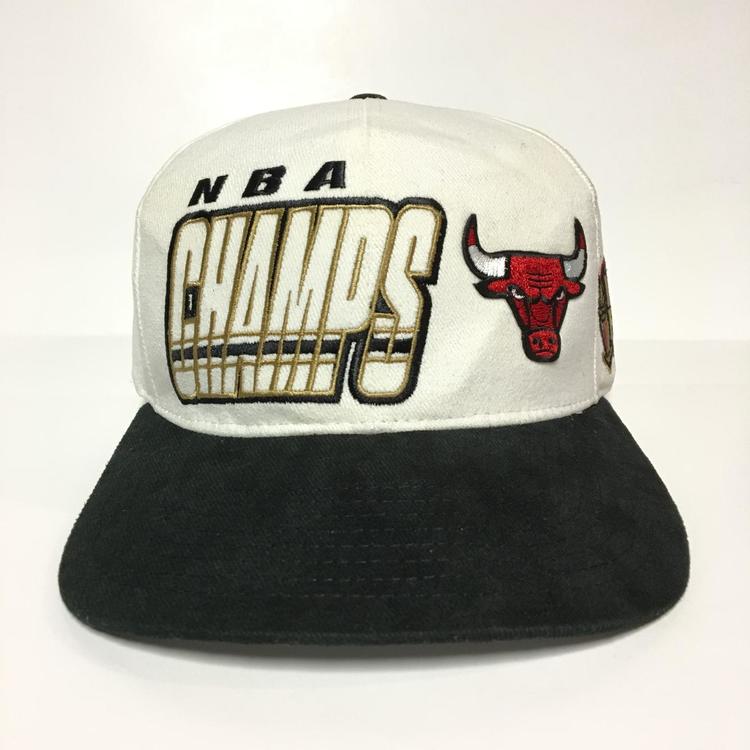 Vintage Starter Chicago Bulls 1997 Champions Snapback Hat SOLD