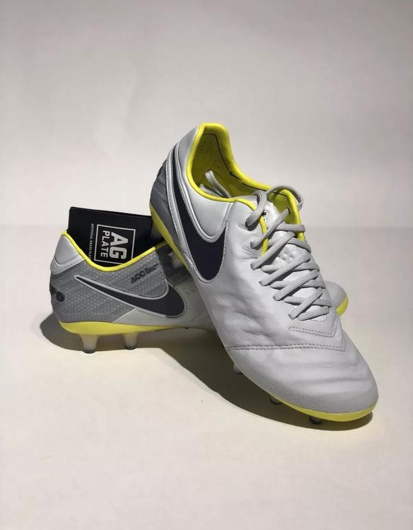 Nike Tiempo Legend VI AG Womens Size 8 SOLD Soccer Cleats