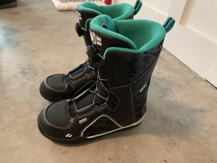 Ride Spark BOA Snowboarding Boots SidelineSwap