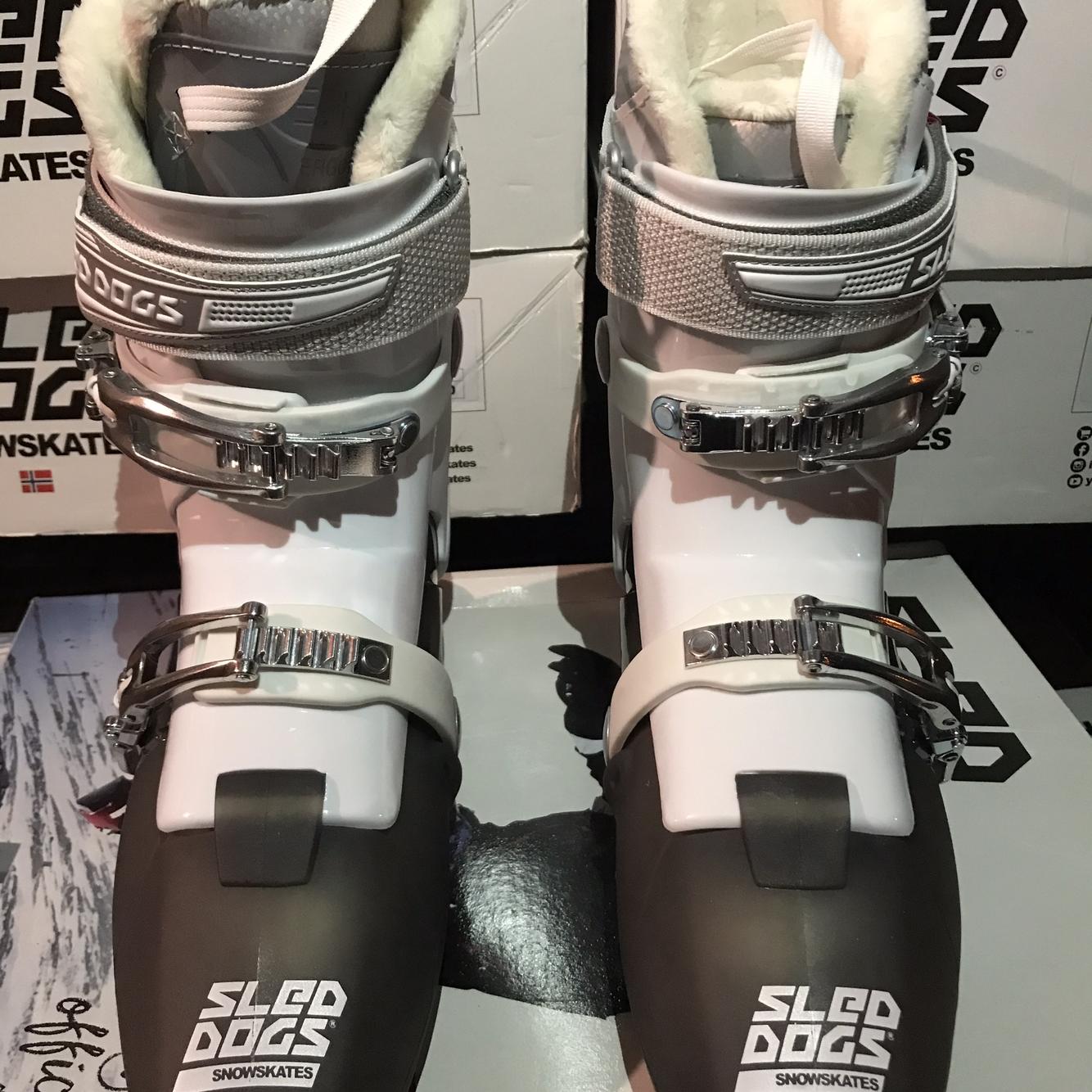 New Ice Skates For Snow Sled Dogs Snowskates Ladies Lunde Size 7