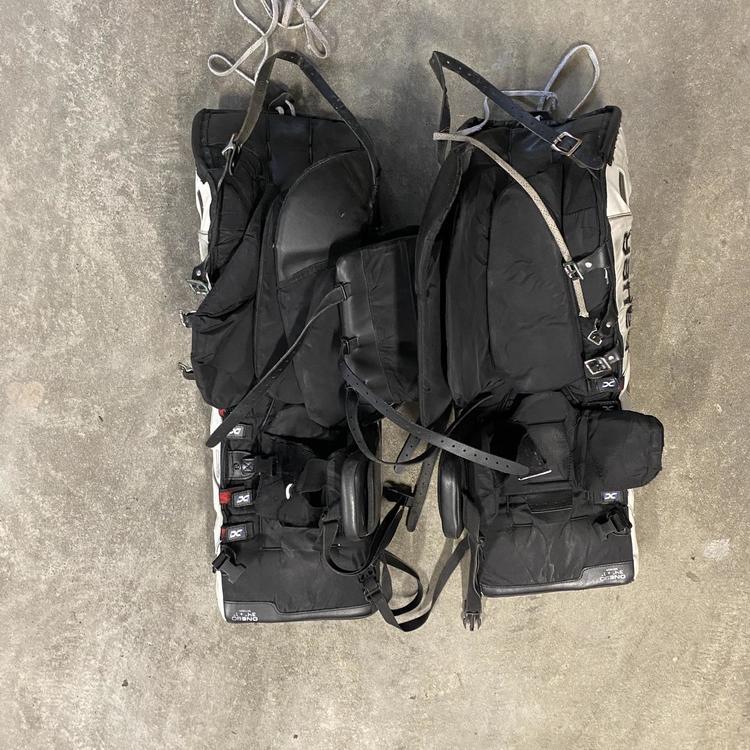 Black Used 34" Bauer Supreme one90 Goalie Leg Pads SidelineSwap
